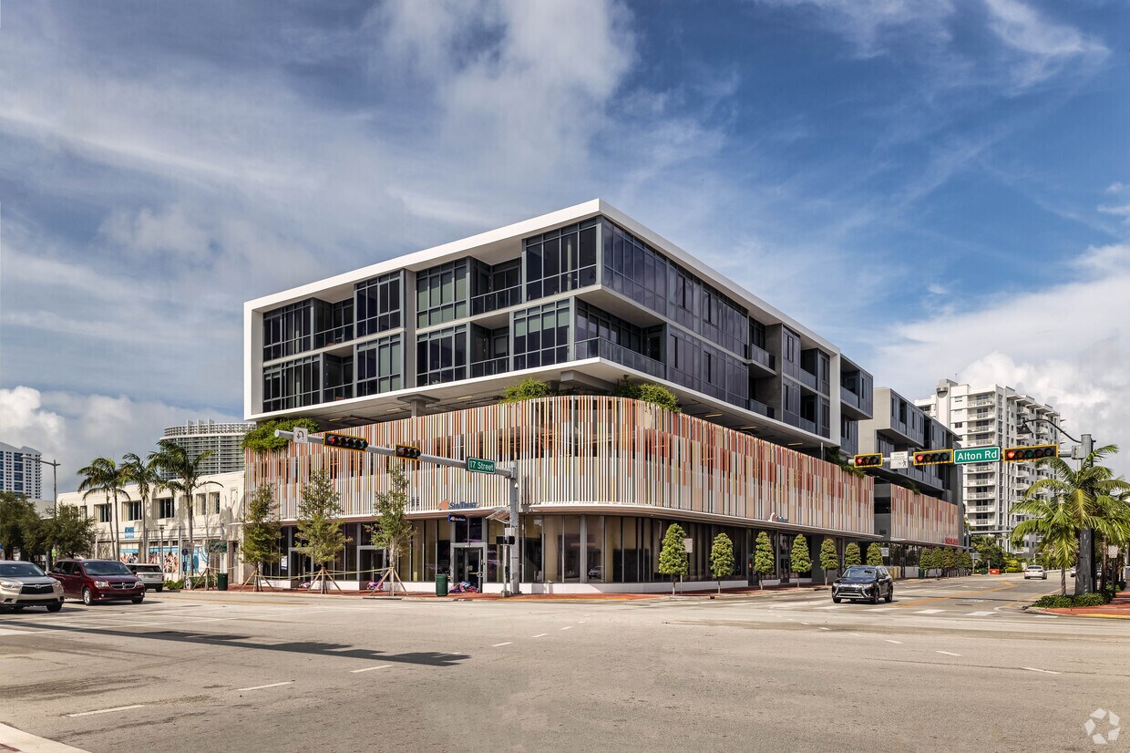 Exterior of 17 West Apartments
